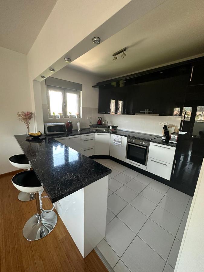 Luxury Aparment Blossom Mostar Eksteriør bilde